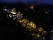 The Grand Cliff Resort      منتجع غراند كليف مونار