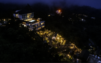The Grand Cliff Resort      منتجع غراند كليف مونار